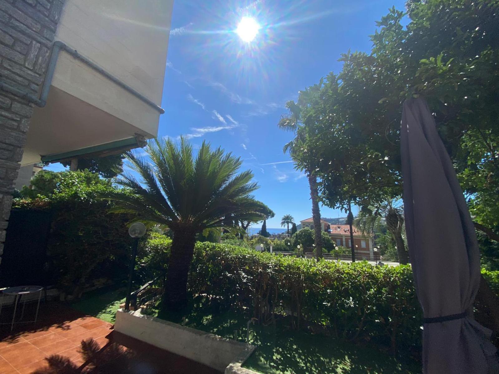 Appartamento Degli Inglesi Sanremo Exterior photo